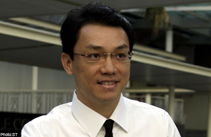 Law professor in sex-for-grades case accused of mocking the legal process